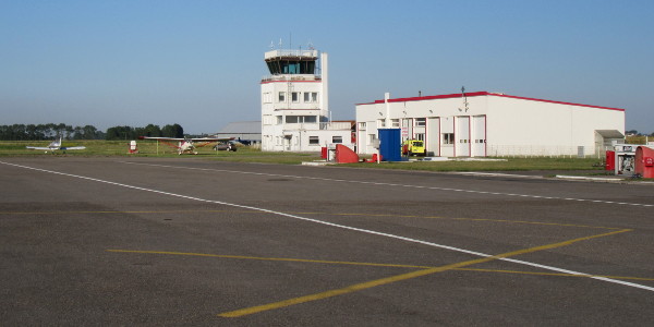 La Tour de l'aéroport de Calais